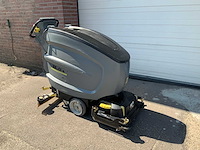 Kärcher professional bd55/60 zelfrijdende schrobmachine - afbeelding 3 van  8