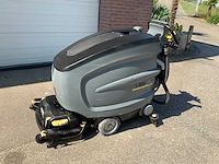 Kärcher professional bd55/60 zelfrijdende schrobmachine - afbeelding 6 van  8