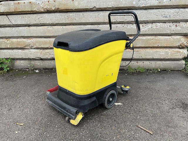 Karcher professional br 40/25 c vloerreiniger - afbeelding 1 van  11