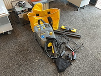 Kärcher professional sg 4/4 tapijtreiniger - afbeelding 1 van  3