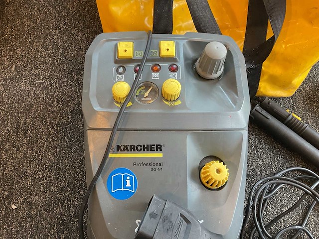 Kärcher professional sg 4/4 tapijtreiniger - afbeelding 2 van  3