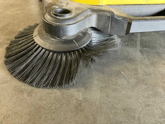 Kärcher s500 veegmachine - afbeelding 4 van  8