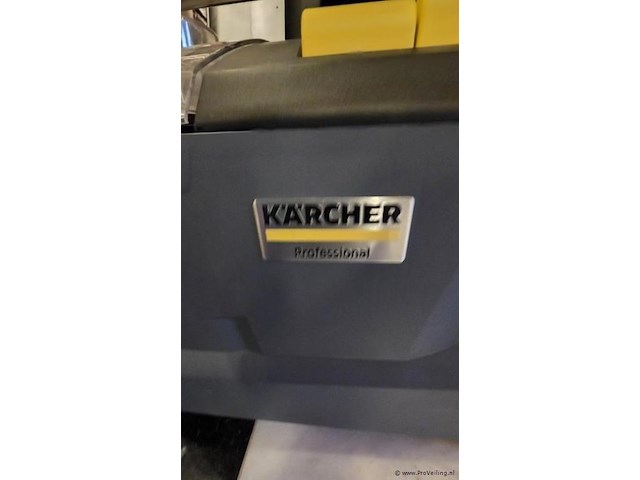Kärcher type puzzi 10\1 tapijtreiniger - afbeelding 2 van  3