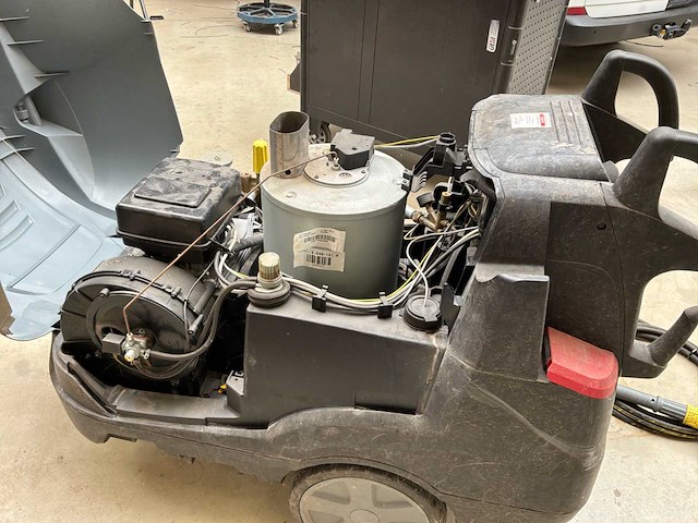 Karcher warmwaterhogedrukreiniger - afbeelding 2 van  15