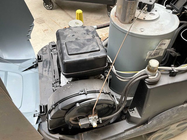 Karcher warmwaterhogedrukreiniger - afbeelding 5 van  15