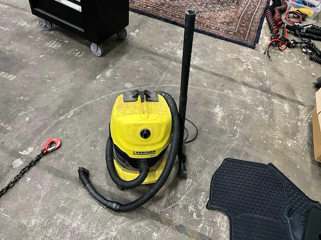 Kärcher wd4 stofzuiger - afbeelding 1 van  4