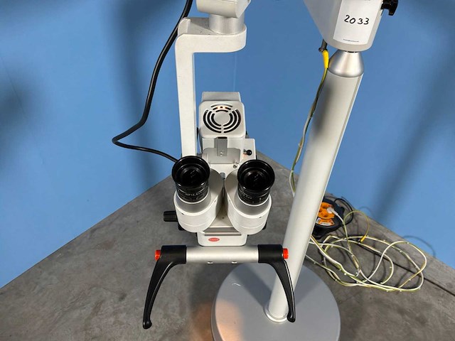 Karl kaps - som62 operatie- en onderzoeksmicroscoop - 2009 - afbeelding 7 van  9