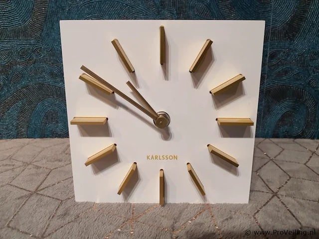 Karlsson discreet klok - afbeelding 1 van  6