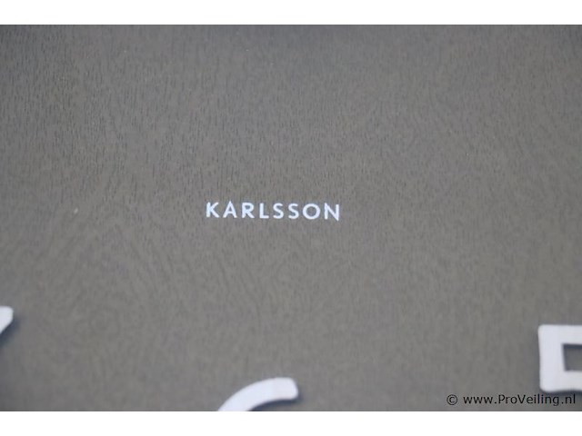 Karlsson presenttime wandklok - afbeelding 2 van  2