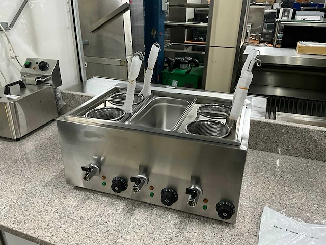 Karma ce700-102-k1 pastakoker - afbeelding 1 van  9