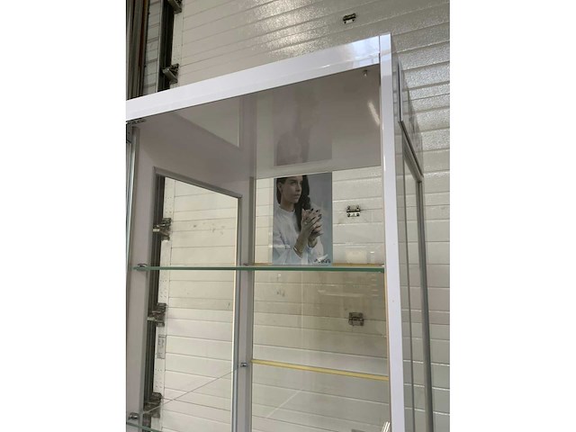 Karma jewelry presentatie vitrine - afbeelding 8 van  9