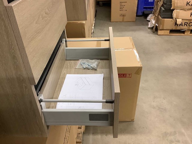 Karo - badkamermeubel walnut 60 cm + wastafel - afbeelding 7 van  9