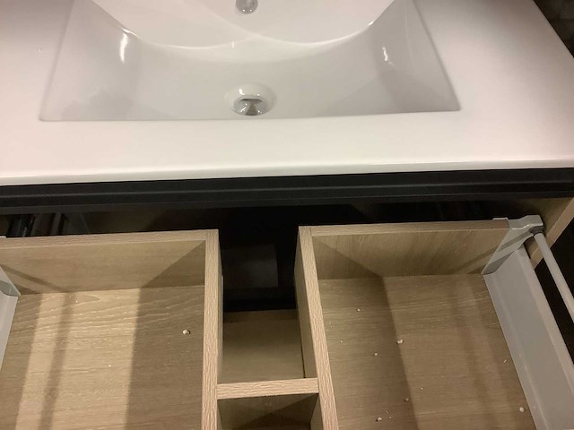 Karo - badkamermeubel walnut 80 cm + wastafel - afbeelding 5 van  9