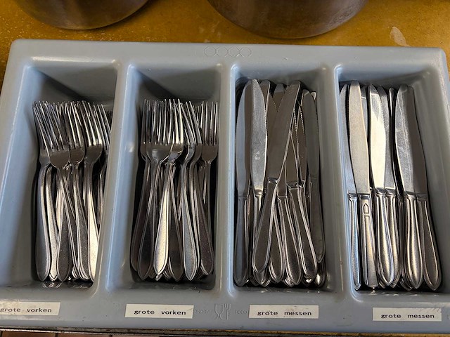 Karox / amefa messen/vorken bestekset (181x) - afbeelding 1 van  1