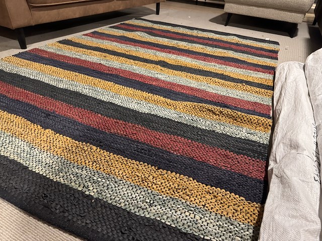 Karpet, meerkleurig leer - afbeelding 4 van  4