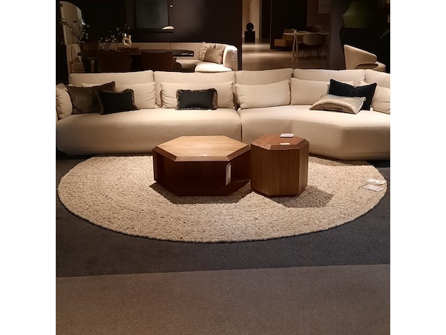 Karpet perletta, roundabout - afbeelding 1 van  5
