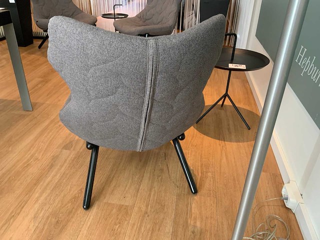 Kartell fauteuil, bijzettafel en lamp - afbeelding 5 van  15
