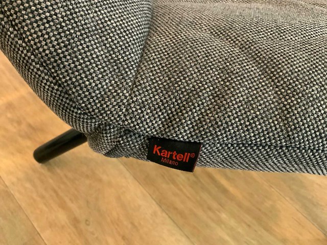 Kartell fauteuil en bijzettafel (2x) - afbeelding 4 van  7