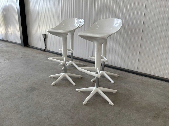 Kartell kruk (4x) - afbeelding 1 van  8