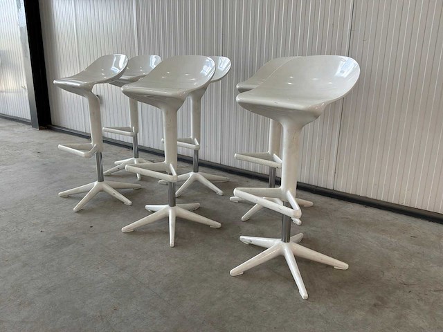 Kartell kruk (6x) - afbeelding 1 van  8