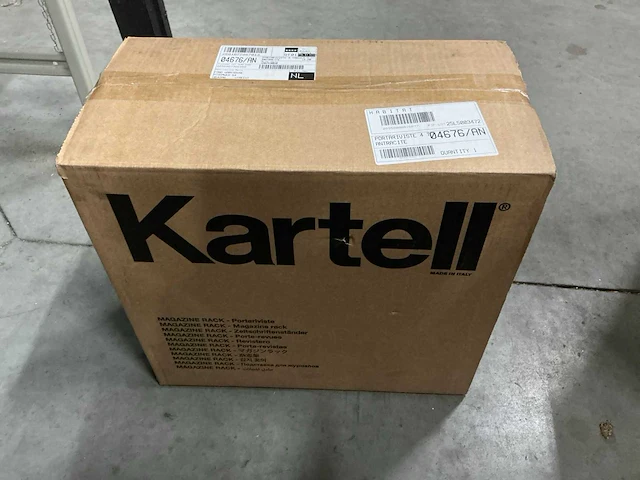 Kartell magazine rack antraciet - afbeelding 2 van  4