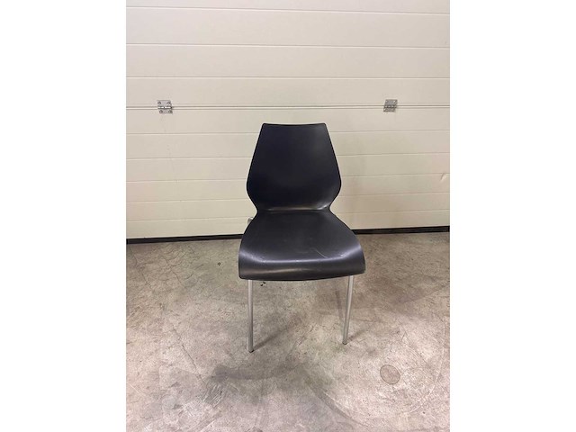 Kartell maui eetkamerstoel (17x) - afbeelding 2 van  4
