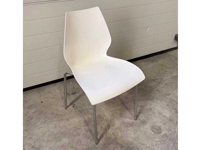 Kartell maui stoel (120x) - afbeelding 1 van  4