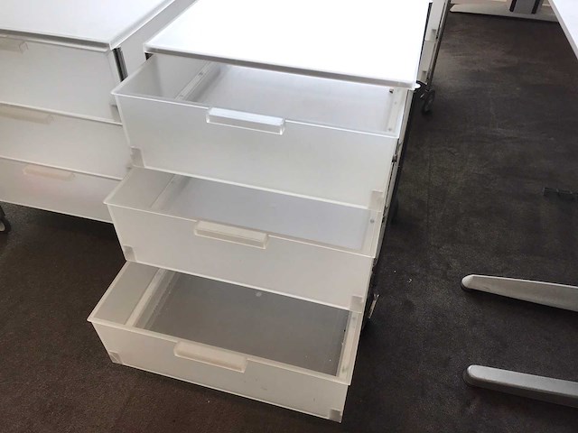 Kartell mobil ladekast (4x) - afbeelding 2 van  3