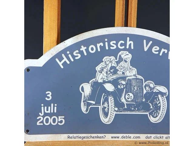 Kartonnen bord is een herinnering aan het evenement "historisch vervoer" dat plaatsvond op 3 juli 2005 in millingen aan de rijn - afbeelding 3 van  5