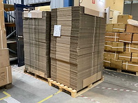 Kartonnen doos (270x) - afbeelding 1 van  4