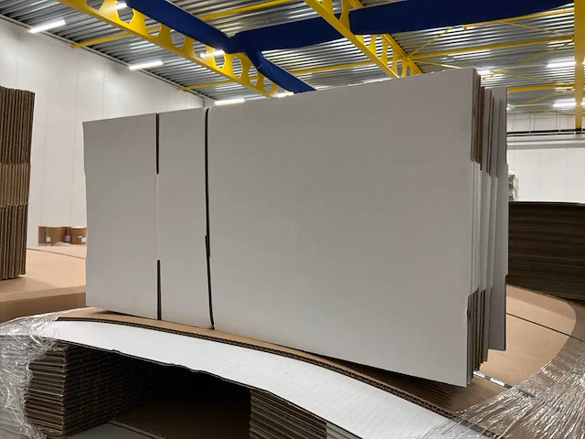 Kartonnen doos (415 x 165 x 120 mm) (1560x) - afbeelding 1 van  4