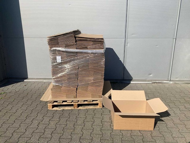 Kartonnen doos 570x380x280mm (150x) - afbeelding 1 van  3