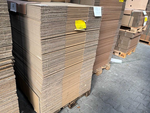 Kartonnen doos (699x) - afbeelding 2 van  2