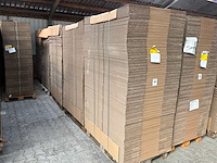 Kartonnen doos (750x) - afbeelding 4 van  5