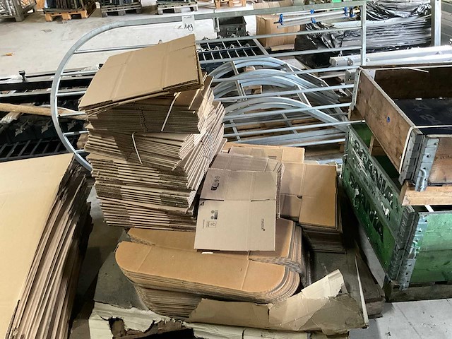 Kartonnen doos - afbeelding 1 van  2