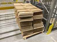 Kartonnen doos - afbeelding 1 van  3