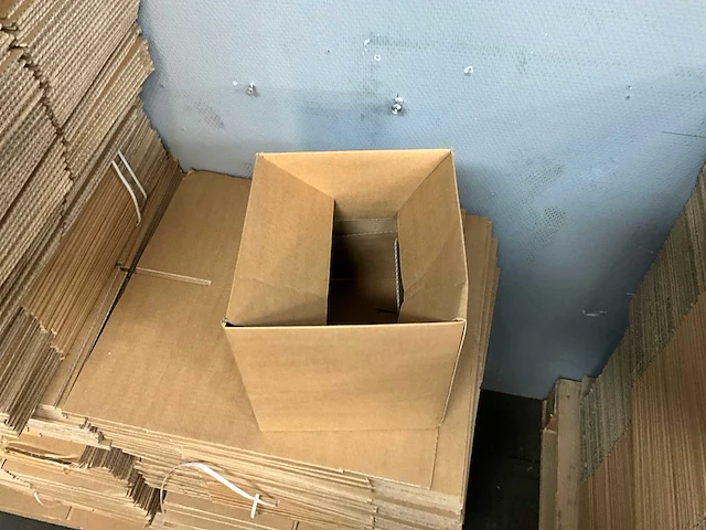 Kartonnen doos - afbeelding 4 van  8