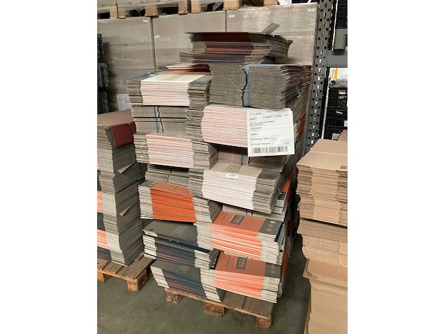 Kartonnen dozen 190x190x300 (1620x) - afbeelding 2 van  2