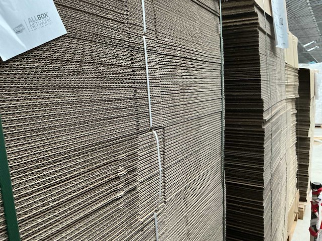 Kartonnen dozen (8000x) - afbeelding 4 van  15