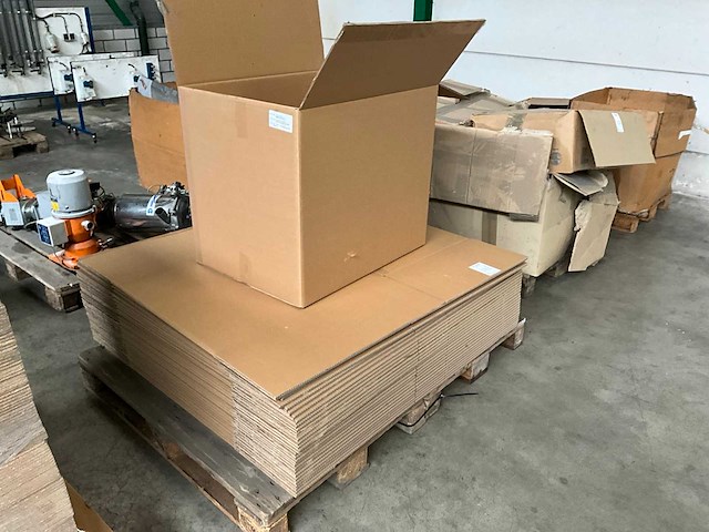 Kartonnen dozen - afbeelding 4 van  5