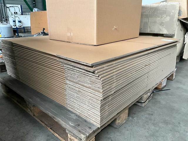 Kartonnen dozen - afbeelding 5 van  5