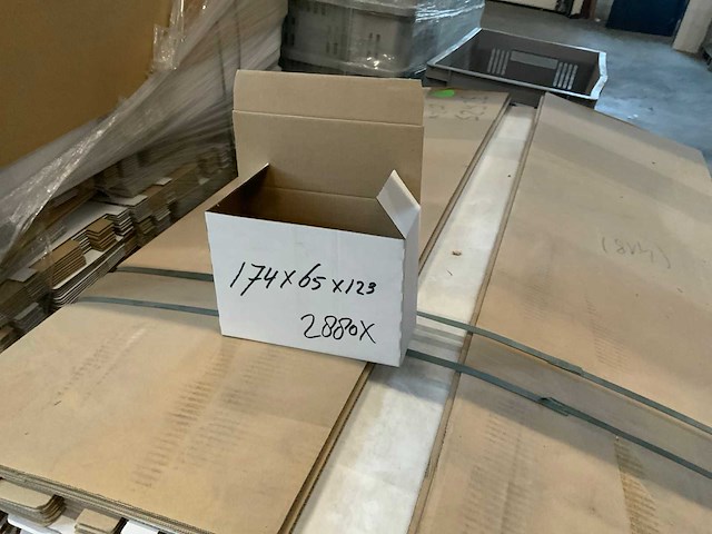 Kartonnen vouwdoos (4380x) - afbeelding 2 van  3