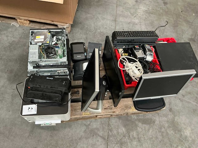 Kassa en computerapparatuur - afbeelding 1 van  6