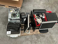 Kassa en computerapparatuur