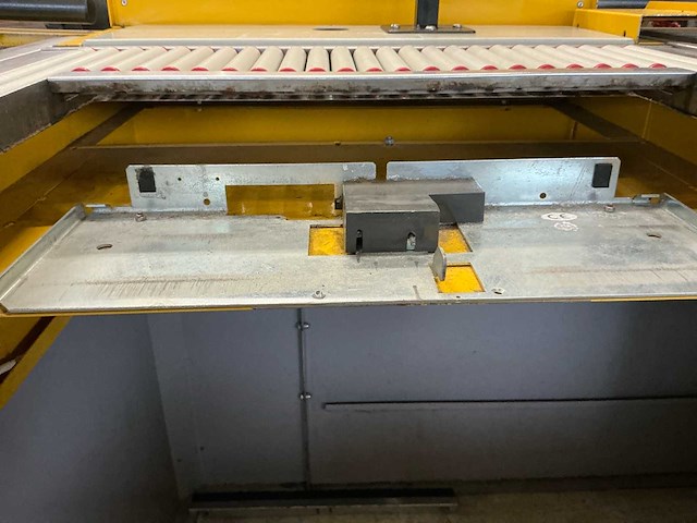 Kassa inrichting / lopende band - afbeelding 2 van  4