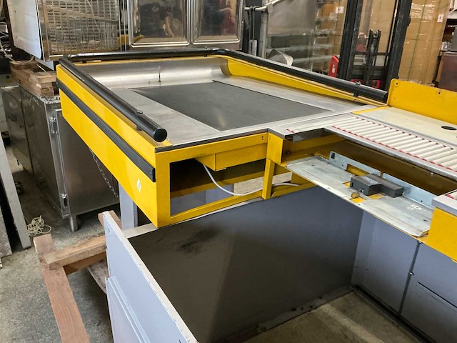 Kassa inrichting / lopende band - afbeelding 7 van  9