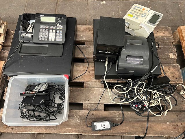 Kassa met lade, bonnenprinter en toebehoren - afbeelding 1 van  8