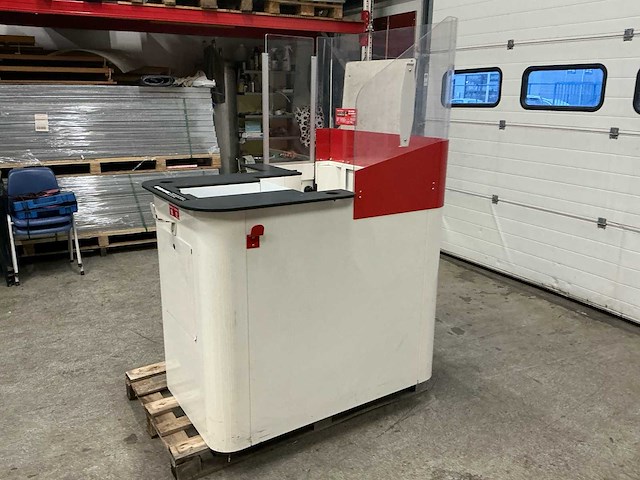 Kassa ruimte / checkout - afbeelding 3 van  4