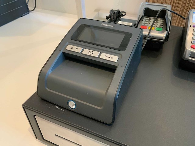 Kassalade en pinautomaten - afbeelding 3 van  6