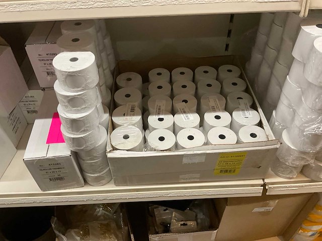 Kassarollen, lijm en tape - afbeelding 7 van  23